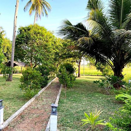 Athyantha Resort Anuradhapura Bagian luar foto