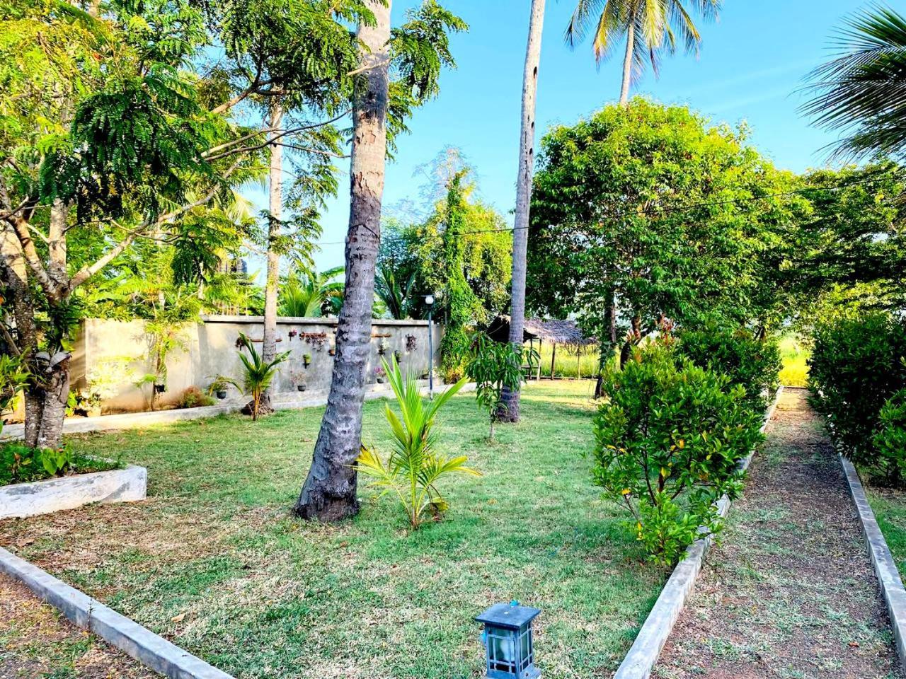 Athyantha Resort Anuradhapura Bagian luar foto