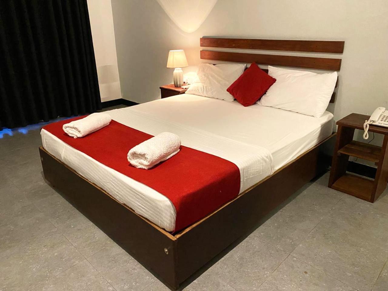 Athyantha Resort Anuradhapura Bagian luar foto